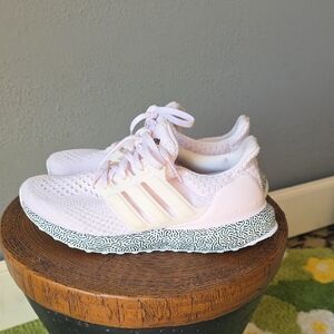 Adidas Women's Light Pink Sneakers